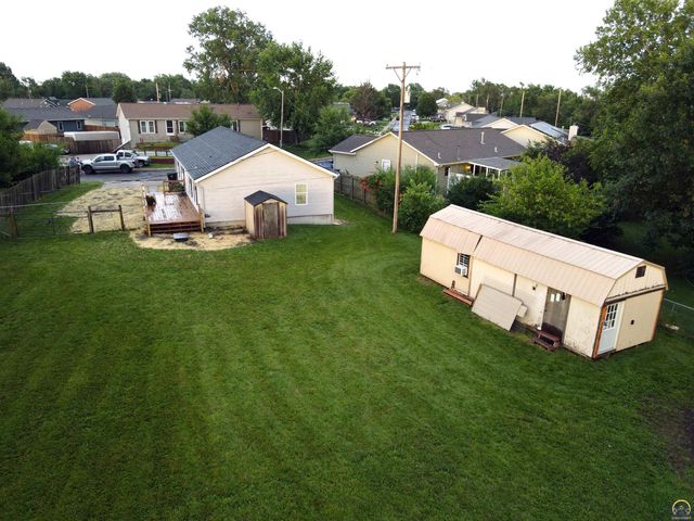 1721 SW 72nd Pl, Topeka, KS 66619