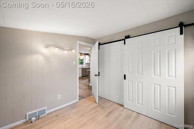 8529 Munrovia Street, Shelby Twp, MI 48317