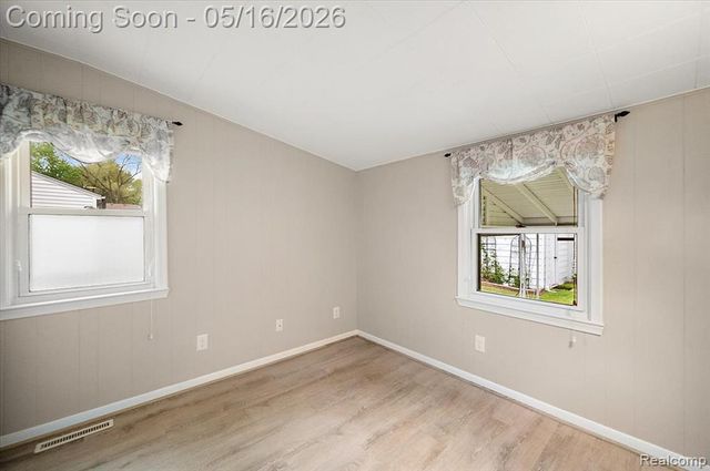 8529 Munrovia Street, Shelby Twp, MI 48317