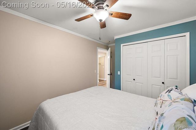 8529 Munrovia Street, Shelby Twp, MI 48317