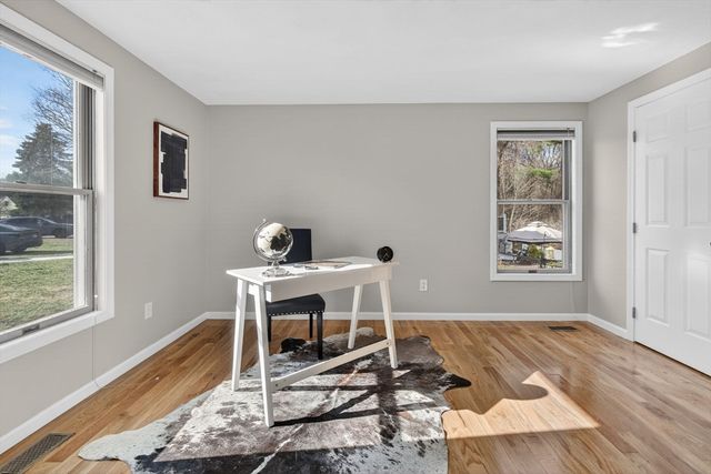 16 Andrews Farm Rd, Boxford, MA 01921