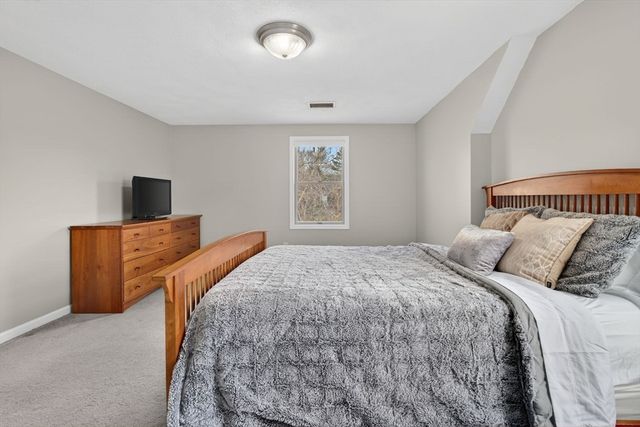 16 Andrews Farm Rd, Boxford, MA 01921