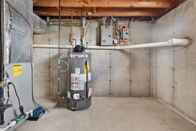 16 Andrews Farm Rd, Boxford, MA 01921