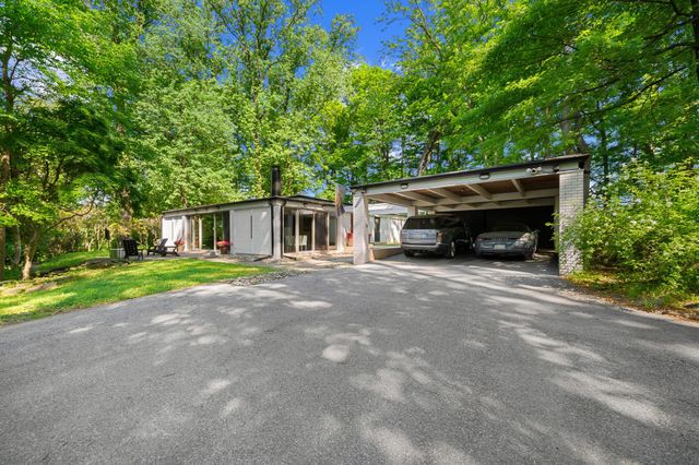 3705 DARBY RD, Bryn Mawr, PA 19010