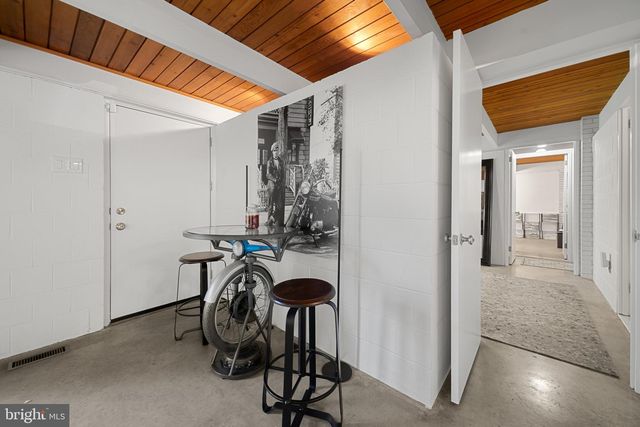3705 DARBY RD, Bryn Mawr, PA 19010