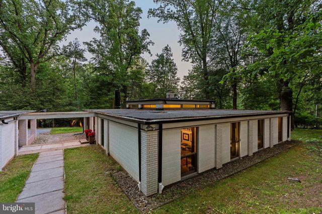 3705 DARBY RD, Bryn Mawr, PA 19010