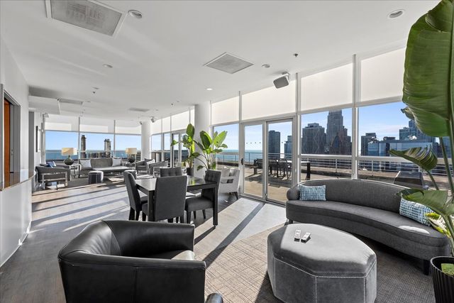 250 E Pearson Street 1601, Chicago, IL 60611