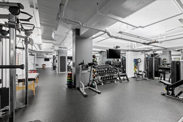 250 E Pearson Street 1601, Chicago, IL 60611