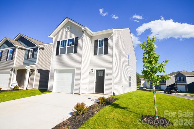 74 Caroline Valley Lane, Hendersonville, NC 28792