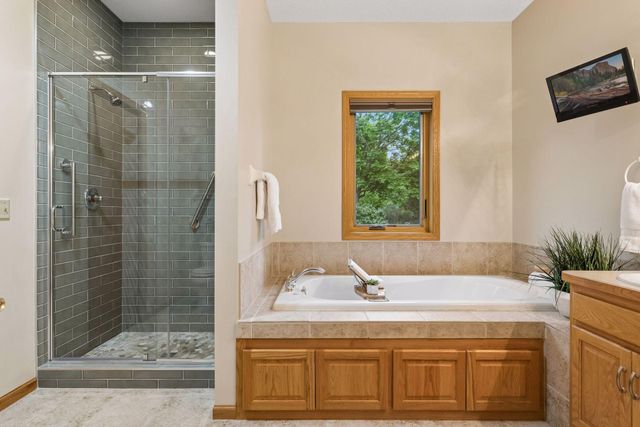 10947 Alexandra Court, Inver Grove Heights, MN 55077