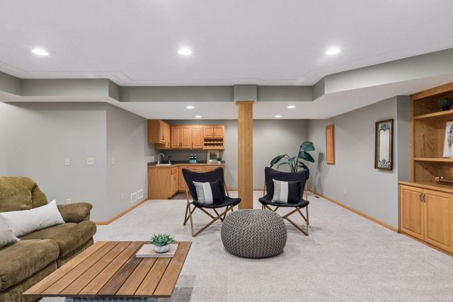 10947 Alexandra Court, Inver Grove Heights, MN 55077