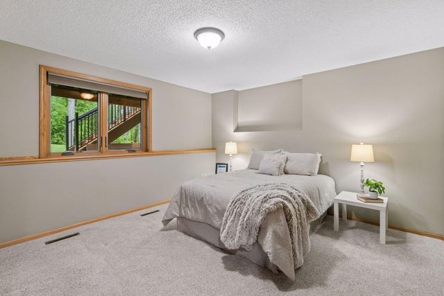 10947 Alexandra Court, Inver Grove Heights, MN 55077
