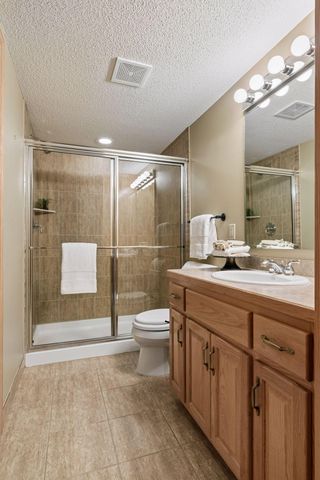 10947 Alexandra Court, Inver Grove Heights, MN 55077