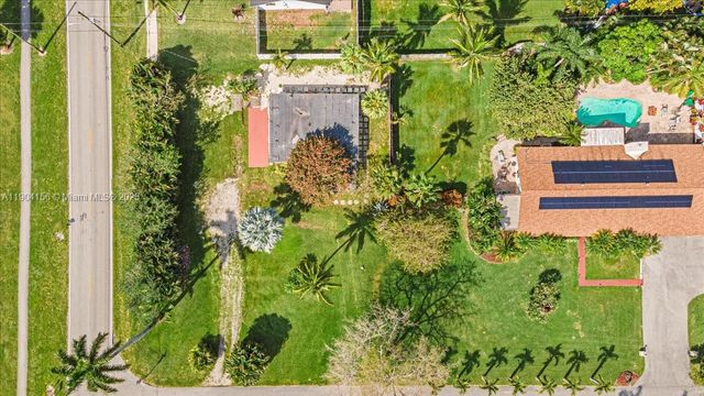 4421 SW 73rd Ter, Davie, FL 33314