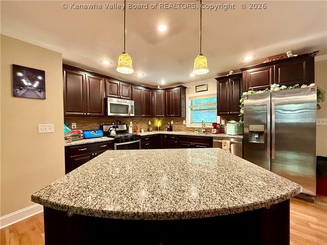 1432 New Hope Road, Elkview, WV 25071