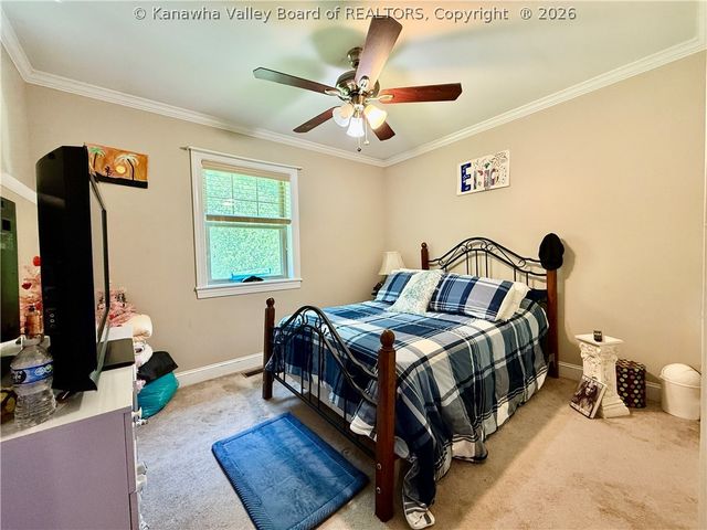 1432 New Hope Road, Elkview, WV 25071