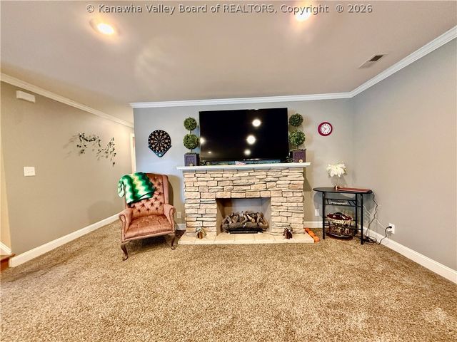 1432 New Hope Road, Elkview, WV 25071