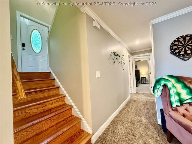 1432 New Hope Road, Elkview, WV 25071