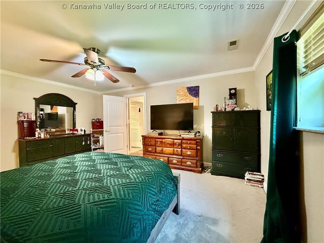 1432 New Hope Road, Elkview, WV 25071