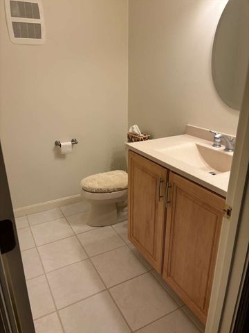 2 Lafayette Dr, Marlborough, MA 01752
