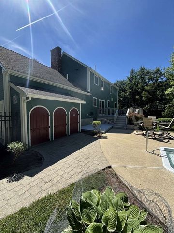 2 Lafayette Dr, Marlborough, MA 01752