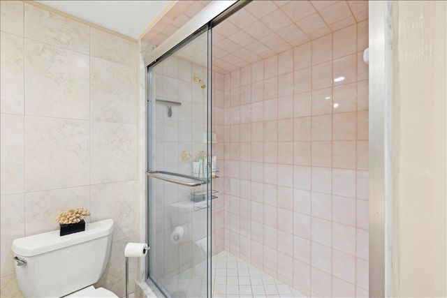 1167 Hillsboro Mile 509, Hillsboro Beach, FL 33062
