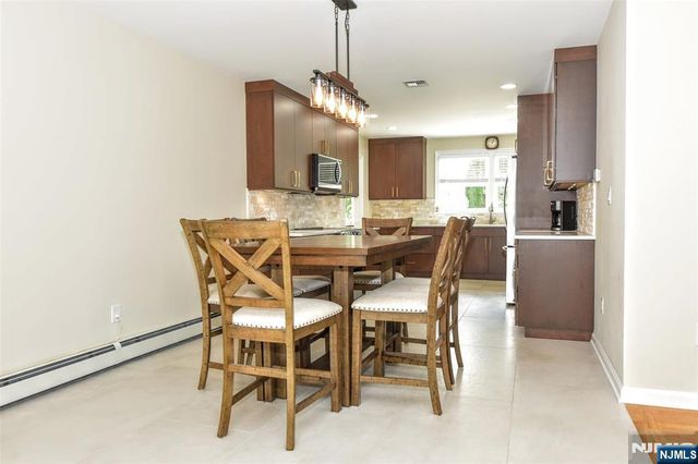 320 Monroe Avenue, Wyckoff, NJ 07481