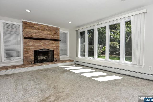 320 Monroe Avenue, Wyckoff, NJ 07481