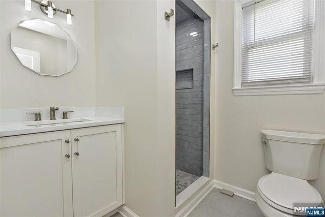 320 Monroe Avenue, Wyckoff, NJ 07481