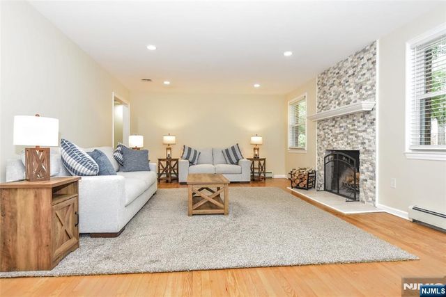 320 Monroe Avenue, Wyckoff, NJ 07481