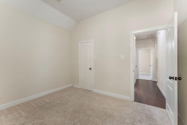 102 Buck Trail Place, The Woodlands, TX 77389