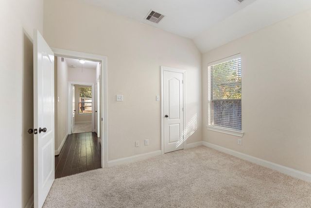 102 Buck Trail Place, The Woodlands, TX 77389