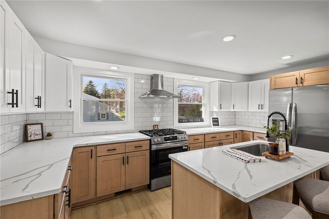 15 Aprille Lane, Rush, NY 14543