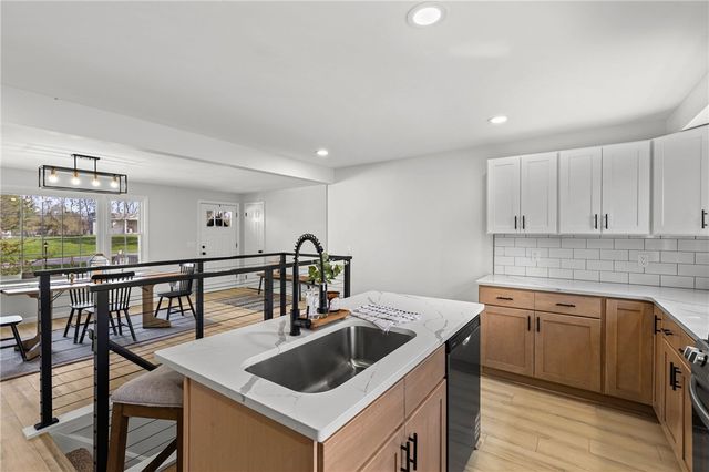 15 Aprille Lane, Rush, NY 14543