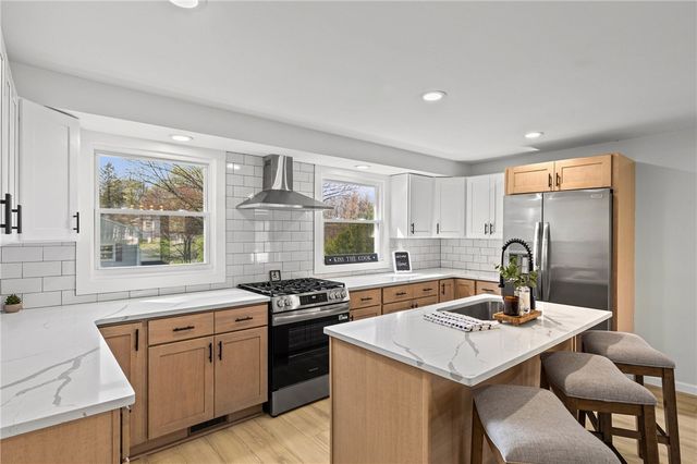 15 Aprille Lane, Rush, NY 14543