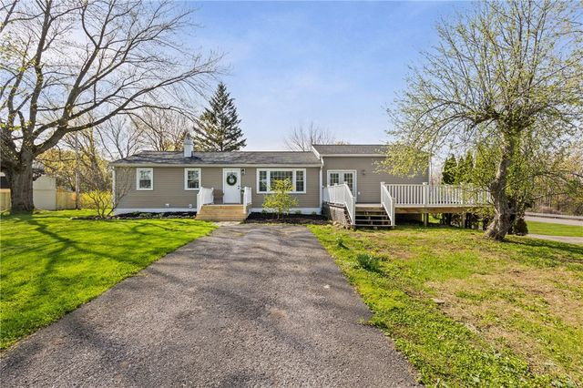 15 Aprille Lane, Rush, NY 14543