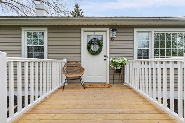 15 Aprille Lane, Rush, NY 14543