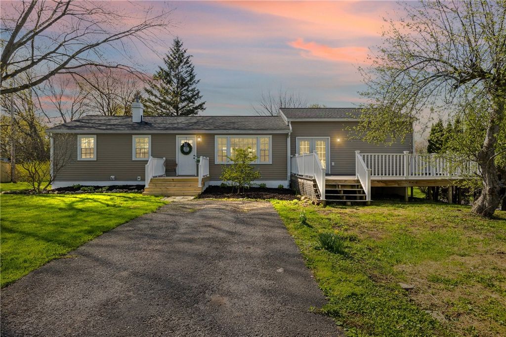 15 Aprille Lane, Rush, NY 14543