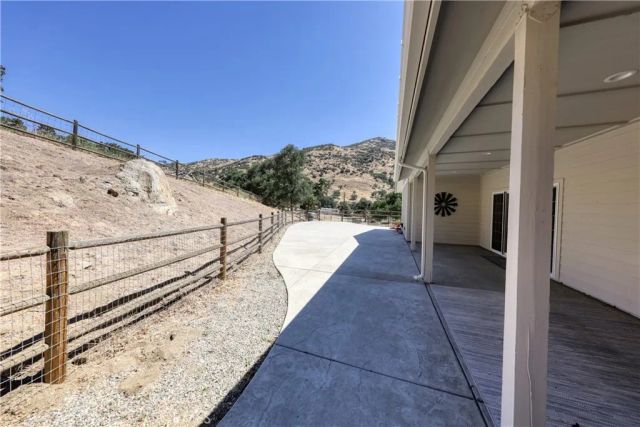 25904 Bear Valley, Tehachapi, CA 93561