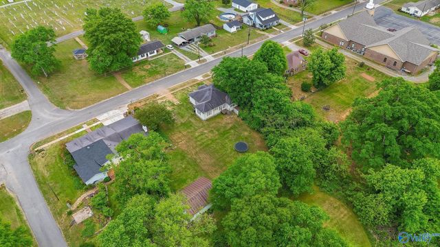 221 East Main Street, Falkville, AL 35622
