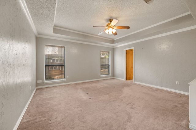 5811 Terra Drive, Arlington, TX 76017