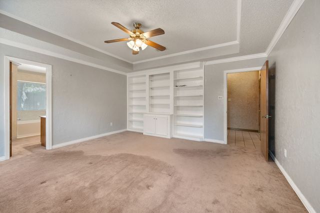 5811 Terra Drive, Arlington, TX 76017