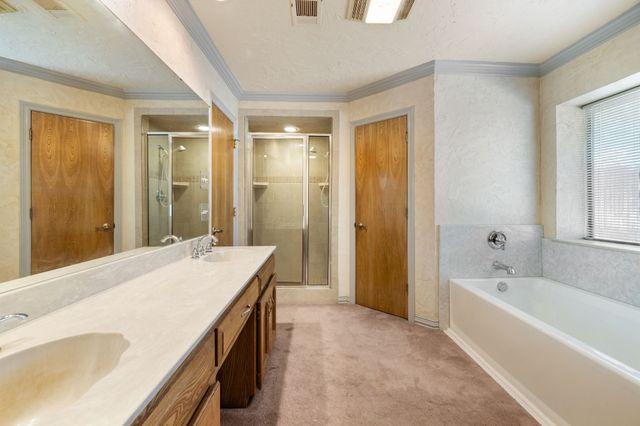5811 Terra Drive, Arlington, TX 76017