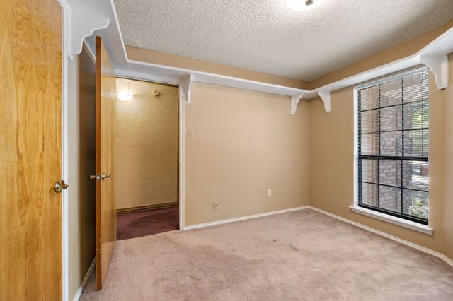 5811 Terra Drive, Arlington, TX 76017