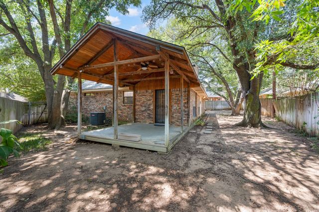 5811 Terra Drive, Arlington, TX 76017