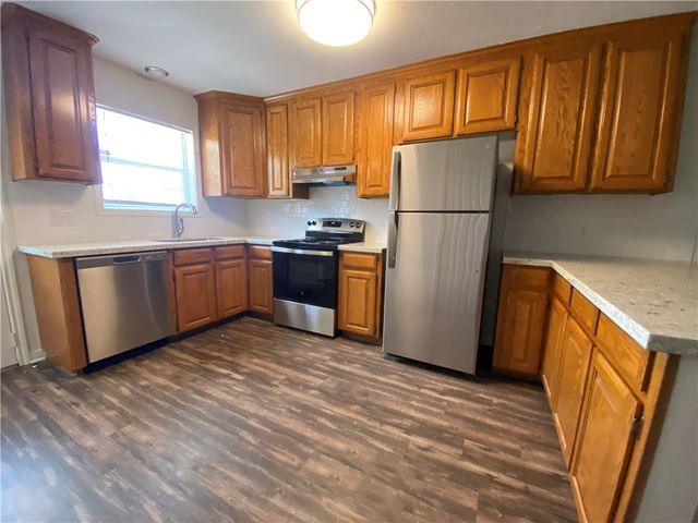 904 Azalea Court A, College Station, TX 77840