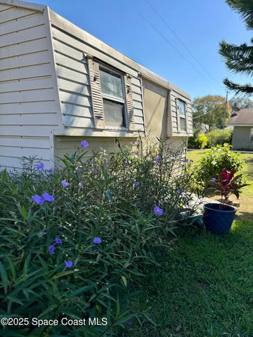 1544 Nona Street NE, Palm Bay, FL 32907