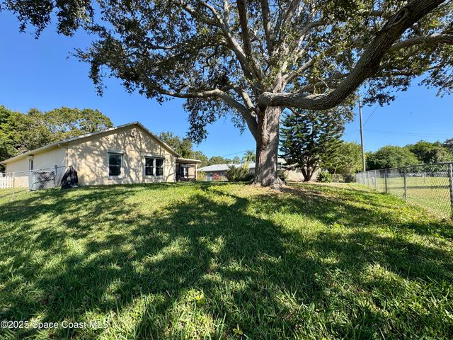 1544 Nona Street NE, Palm Bay, FL 32907