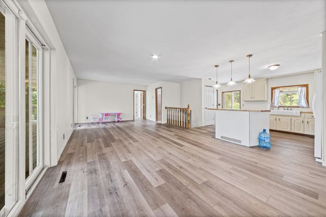 3475 191st Lane NW, Oak Grove, MN 55303