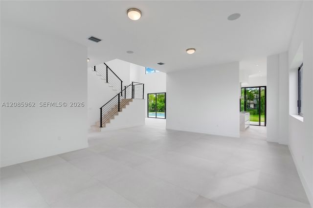 16492 Botaniko Dr S, Weston, FL 33326